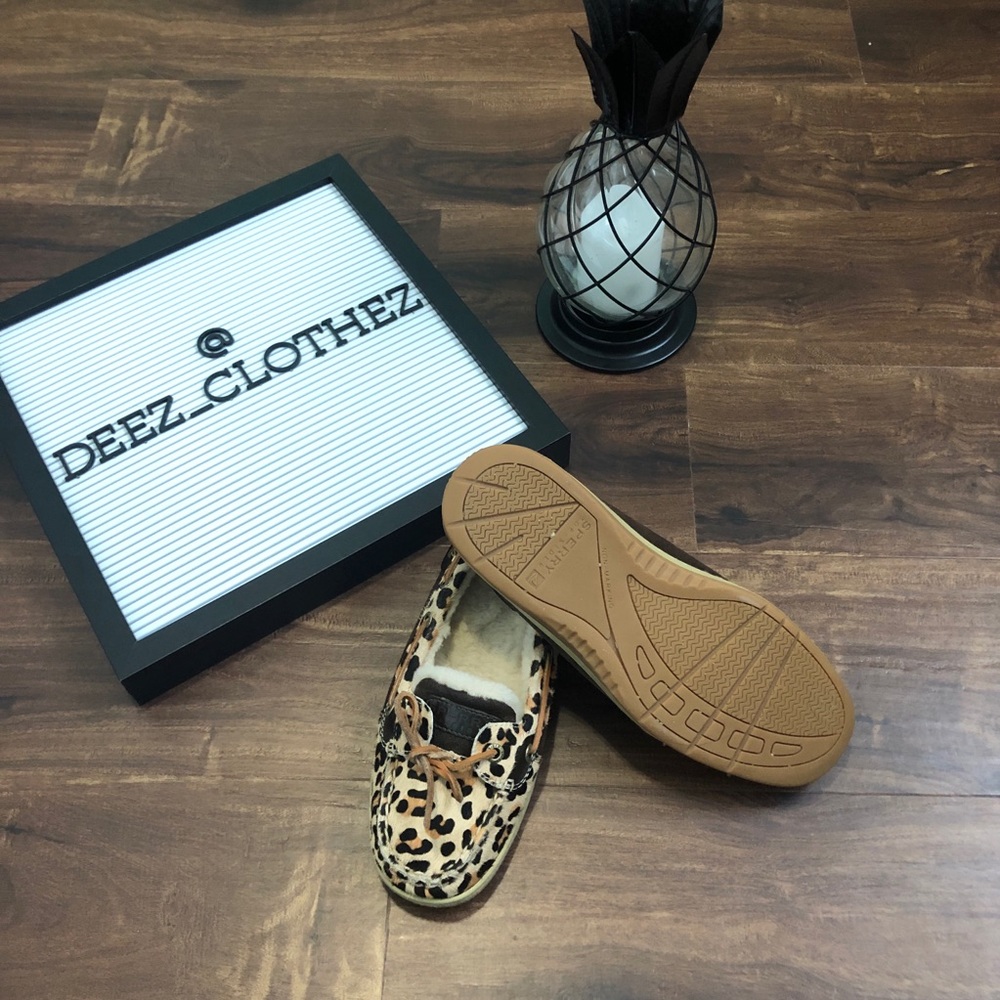 Fuzzy Cheetah Sperry Size 7.5